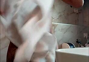 Hey, wanna play with this banana for some fun?