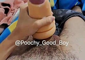 Dominant gay twink frigiver kæmpe pik til dryppende sædsprøjt på passiv bottom