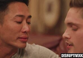 Unglaublich! Asiatischer schwuler Celebrity Jkab Ethan Dale barebackt Jay Tee! Ehrgeiziger Hetero-Schauspieler nimmt alles!