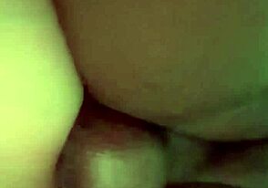 इंटररेसल बेयरबैक ब्लैक ट्विंक पावर से फट जाता है