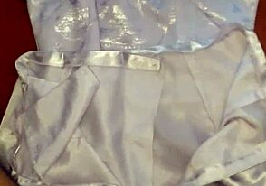 越南美女穿奥黛屁股被猛干