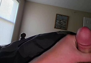 야, 딜런 터런스가 자위하고 세게 사정하는 거 봤어!