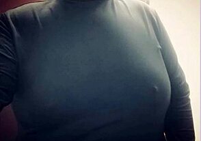 Je n'arrête pas de penser à l'histoire chaude de ce vieux étalon