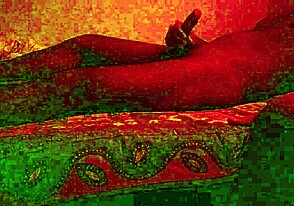 Индийский красавец пойман голым на скрытой камере, дрочит член