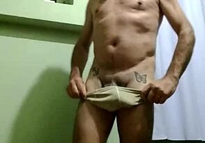 看这迷人性爱舞蹈表演，惊艳动作