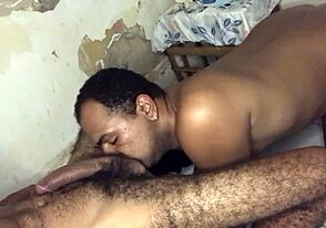 Acabo de ver 138, un intercambio de mamadas súper entre amateurs negros