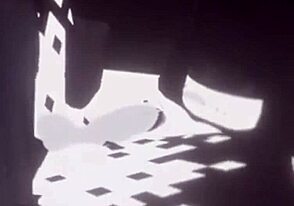 एलिवेटर में फंसे, रोब्लॉक्स गे एक्शन गर्म हो जाता है!