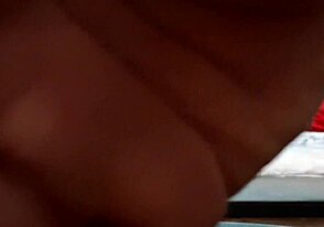 अरे, देखना चाहते हो कैसे सीडी कोकाबॉय इसे डीप लेता है?