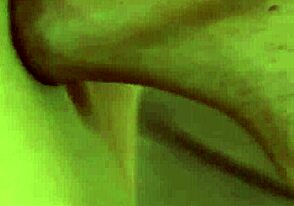 Еј, хоћеш да гледаш овог Латино твинка како га жестоко спитроастују?