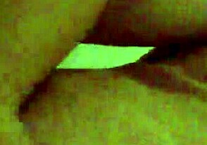 Chupo as meias sujas do meu amigo cigano sem-teto no fetiche gay